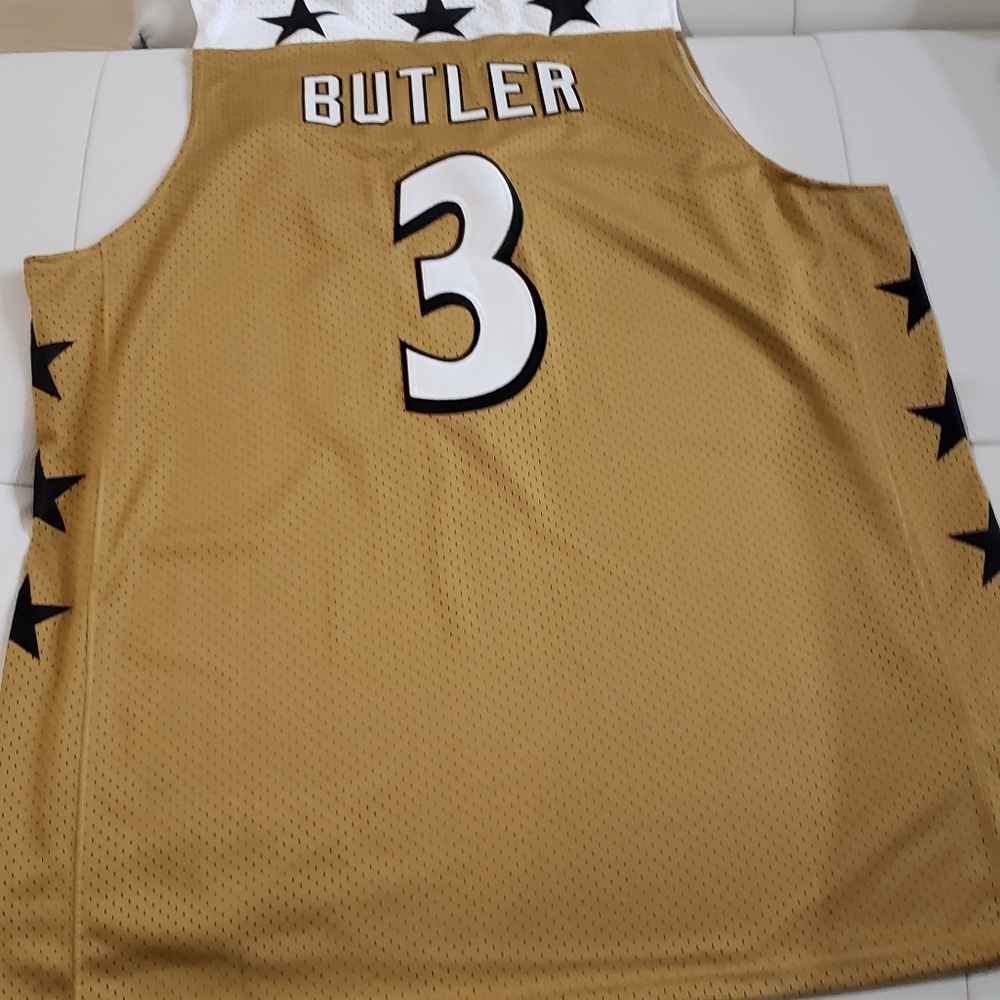 Basketball jerseys - Picture 3 of 6